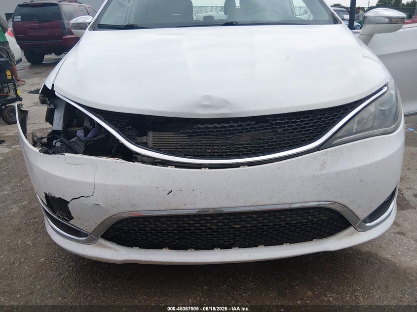 2020 Chrysler Pacifica VIN 2C4RC1GG0LR109737 IAAI salvage auction — FRONT END, Salvage (Oklahoma), sold $1,500 on 2026-07-24 (photo 6)