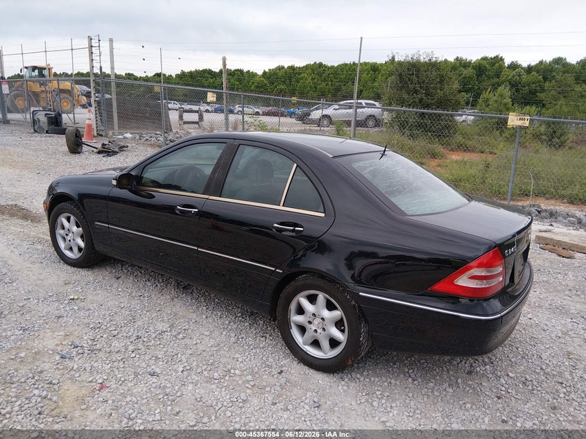 2002 Mercedes-benz C class VIN WDBRF61J82F210375 IAAI salvage auction — NORMAL WEAR, Clear (Alabama), sold $475 on 2026-07-27 (photo 3)