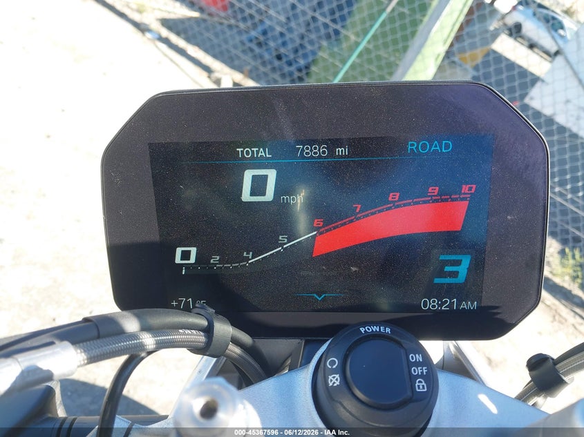 2020 BMW R 1250 VIN WB10J7301LZG71047 IAAI salvage auction — LEFT & RIGHT, Salvage (California), sold $4,000 on 2026-07-08 (photo 7)
