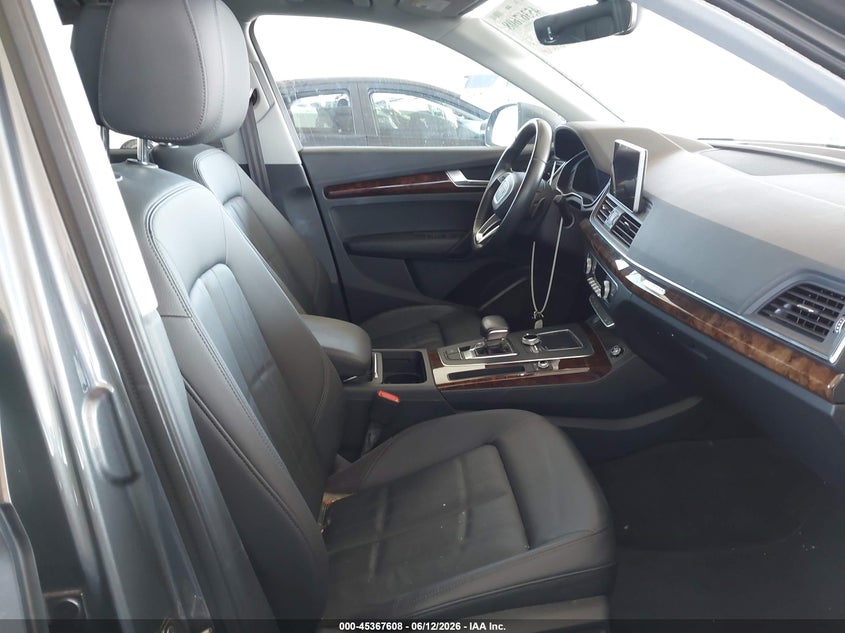 2018 Audi Q5 VIN WA1ANAFY0J2026154 IAAI salvage auction — SIDE, Salvage Title, sold $5,900 on 2026-07-28 (photo 5)