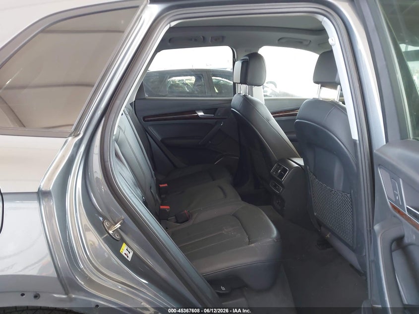 2018 Audi Q5 VIN WA1ANAFY0J2026154 IAAI salvage auction — SIDE, Salvage Title, sold $5,900 on 2026-07-28 (photo 8)