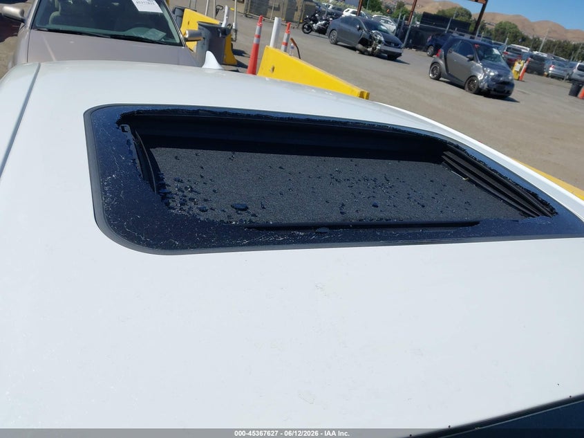 2016 Lexus Is VIN JTHBA1D21G5016288 IAAI salvage auction — ROOF, Salvage Title, sold $7,350 on 2026-07-23 (photo 6)