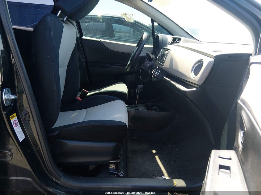 2013 Toyota Yaris VIN JTDKTUD39BB549528 IAAI salvage auction — NORMAL WEAR, Salvage Title, sold $3,700 on 2026-07-17 (photo 5)