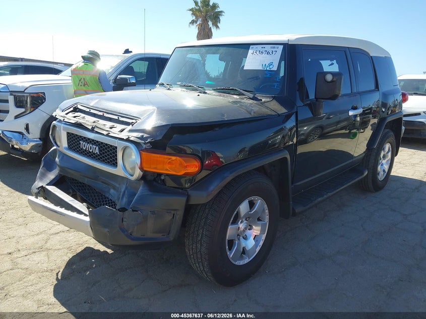 2007 Toyota Fj cruiser VIN JTEZU11F770012088 IAAI salvage auction — FRONT END, Salvage (California), sold $2,500 on 2026-07-08 (photo 2)