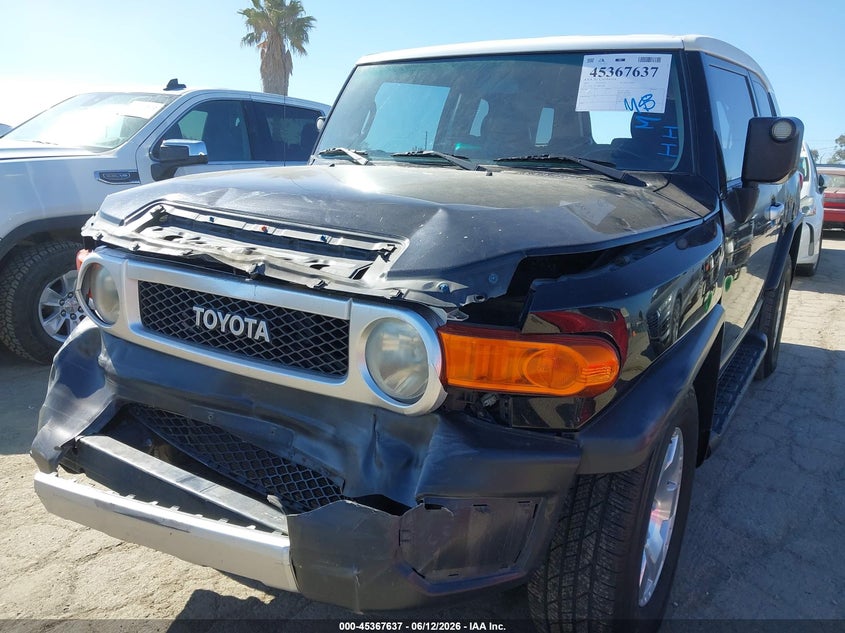2007 Toyota Fj cruiser VIN JTEZU11F770012088 IAAI salvage auction — FRONT END, Salvage (California), sold $2,500 on 2026-07-08 (photo 6)