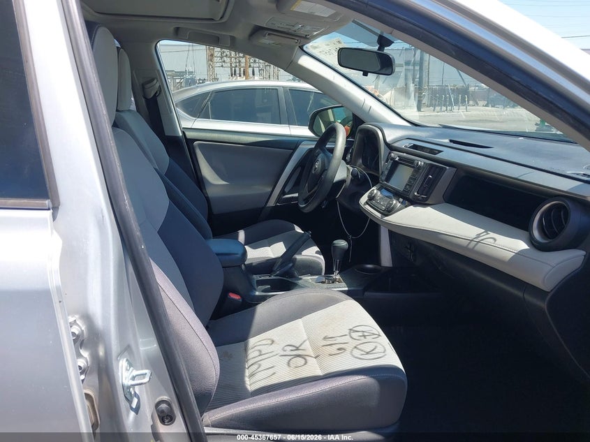 2015 Toyota Rav 4 VIN JTMWFREV3FD053424 IAAI salvage auction — FRONT & REAR, Salvage Title, sold $2,950 on 2026-07-21 (photo 5)