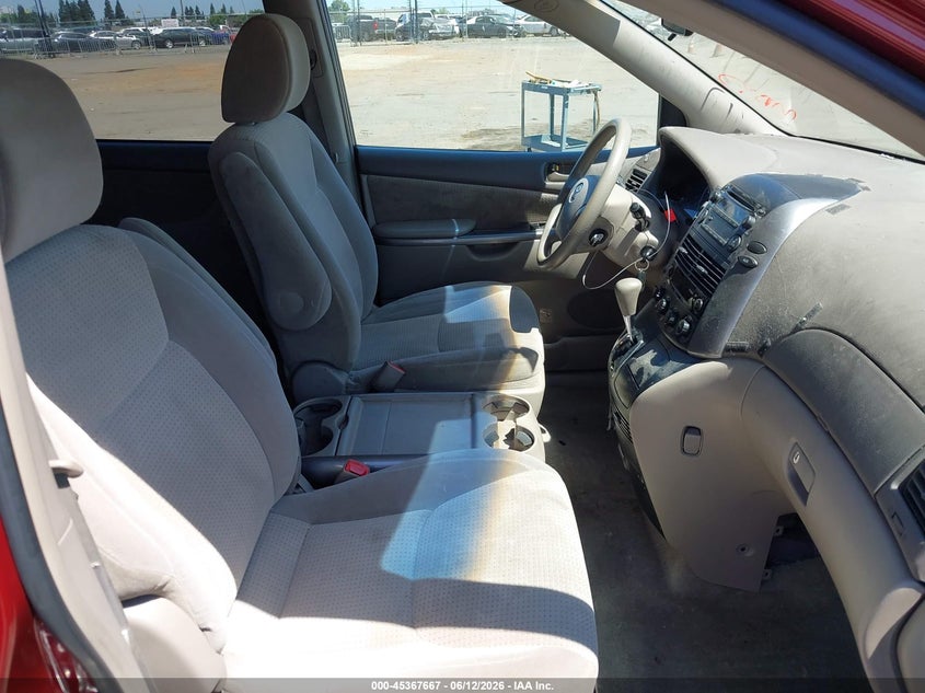 2010 Toyota Sienna VIN 5TDKK4CC4AS343604 IAAI salvage auction — REAR END, Salvage (California), sold $1,100 on 2026-07-29 (photo 5)