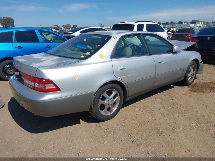 2001 Lexus ES VIN JT8BF28G710333476 IAAI salvage auction — FRONT END, Salvage (California), sold $275 on 2026-07-31 (photo 4)