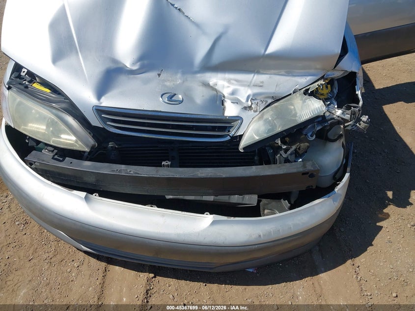 2001 Lexus ES VIN JT8BF28G710333476 IAAI salvage auction — FRONT END, Salvage (California), sold $275 on 2026-07-31 (photo 6)