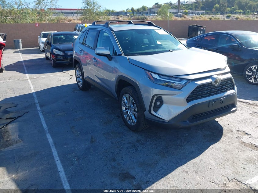 2025 Toyota Rav 4 VIN 2T3A1RFV8SW599186 IAAI salvage auction — LEFT FRONT, Salvage Title, sold $16,900 on 2026-07-29 (photo 1)