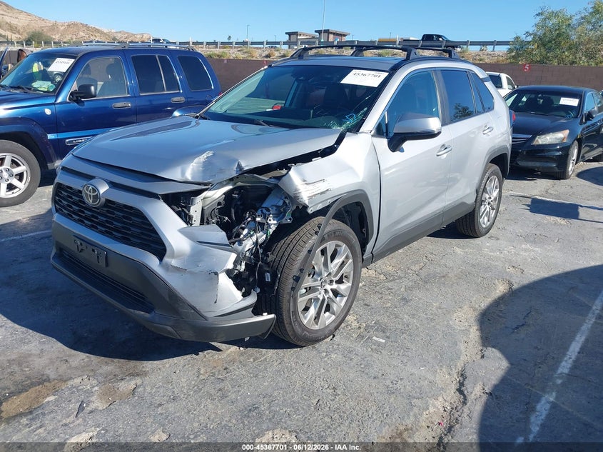 2025 Toyota Rav 4 VIN 2T3A1RFV8SW599186 IAAI salvage auction — LEFT FRONT, Salvage Title, sold $16,900 on 2026-07-29 (photo 2)
