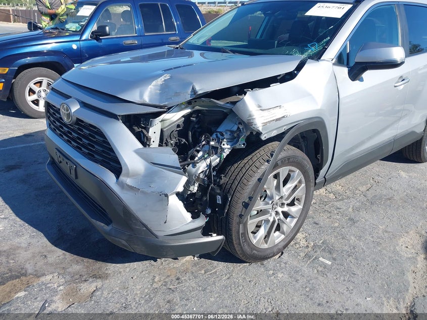 2025 Toyota Rav 4 VIN 2T3A1RFV8SW599186 IAAI salvage auction — LEFT FRONT, Salvage Title, sold $16,900 on 2026-07-29 (photo 6)