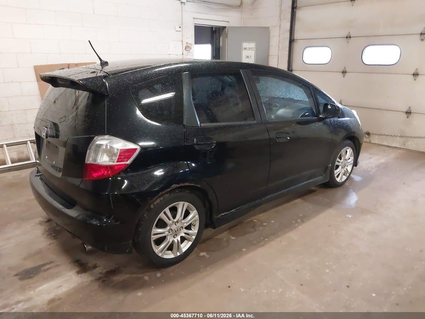 2009 Honda Fit VIN JHMGE87479S035139 IAAI salvage auction — NORMAL WEAR, Clear (Minnesota), sold $375 on 2026-07-08 (photo 4)