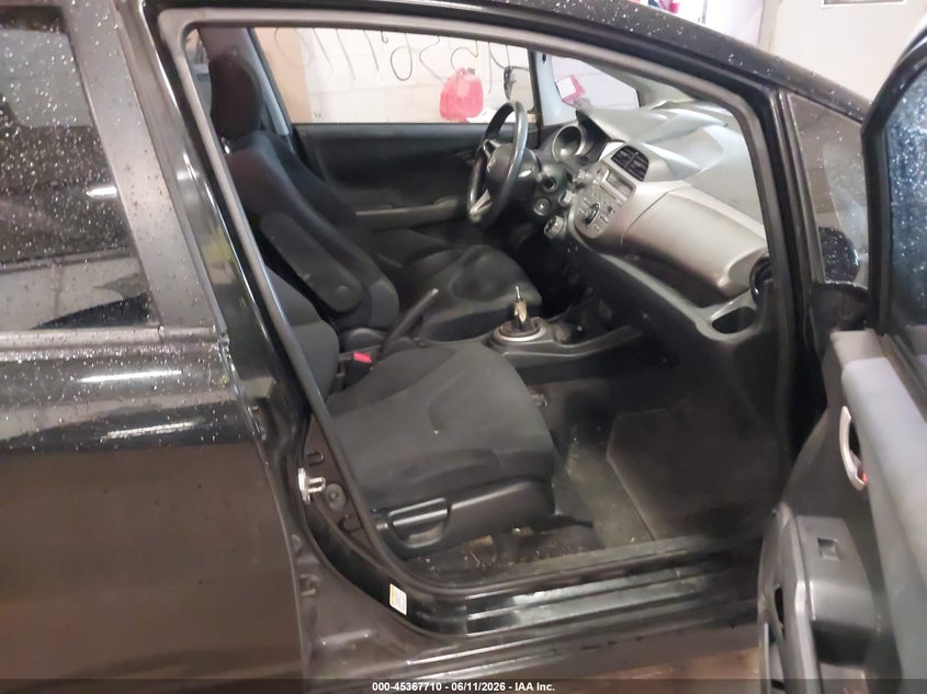 2009 Honda Fit VIN JHMGE87479S035139 IAAI salvage auction — NORMAL WEAR, Clear (Minnesota), sold $375 on 2026-07-08 (photo 5)