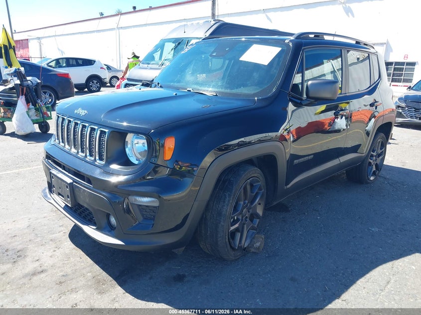 2021 Jeep Renegade VIN ZACNJDBB7MPM77725 IAAI salvage auction — RIGHT FRONT, Salvage (Oregon), sold $3,300 on 2026-08-20 (photo 2)