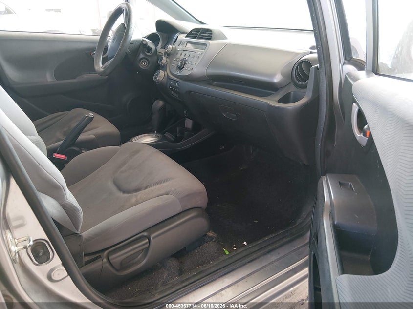 2009 Honda Fit VIN JHMGE88209S054466 IAAI salvage auction — REAR END, Bill Of Sale (Washington), sold $475 on 2026-07-08 (photo 5)