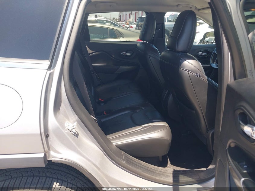 2020 Jeep Cherokee VIN 1C4PJLDB2LD505012 IAAI salvage auction — LEFT SIDE, Salvage (California), sold $3,850 on 2026-07-17 (photo 8)