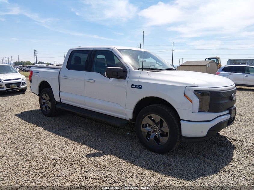 2025 Ford F-150 VIN 1FT6W3LU9SWG26543 IAAI salvage auction — FRONT END, Salvage (Oregon), sold $18,100 on 2026-07-30 (photo 1)