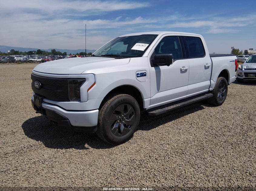 2025 Ford F-150 VIN 1FT6W3LU9SWG26543 IAAI salvage auction — FRONT END, Salvage (Oregon), sold $18,100 on 2026-07-30 (photo 2)