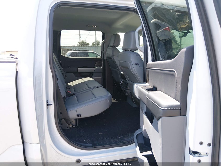 2025 Ford F-150 VIN 1FT6W3LU9SWG26543 IAAI salvage auction — FRONT END, Salvage (Oregon), sold $18,100 on 2026-07-30 (photo 8)