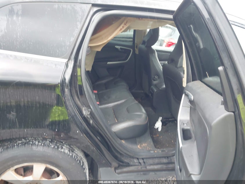 2011 Volvo Xc60 VIN YV4952DL6B2198838 IAAI salvage auction — NORMAL WEAR, Clear (Alabama), sold $225 on 2026-07-10 (photo 8)