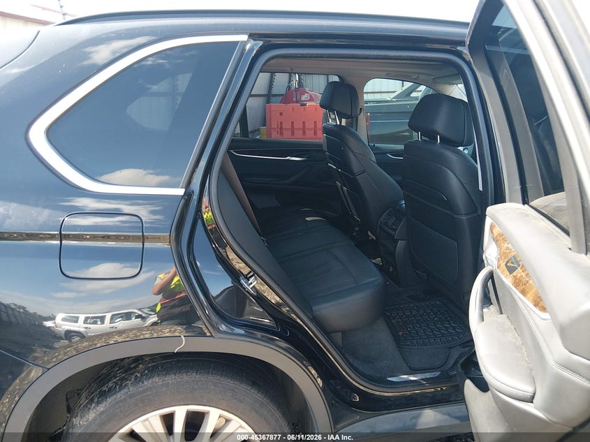 2015 BMW X5 VIN 5UXKR6C50F0J78006 IAAI salvage auction — NORMAL WEAR, Clear (Arkansas), sold $2,400 on 2026-07-09 (photo 8)