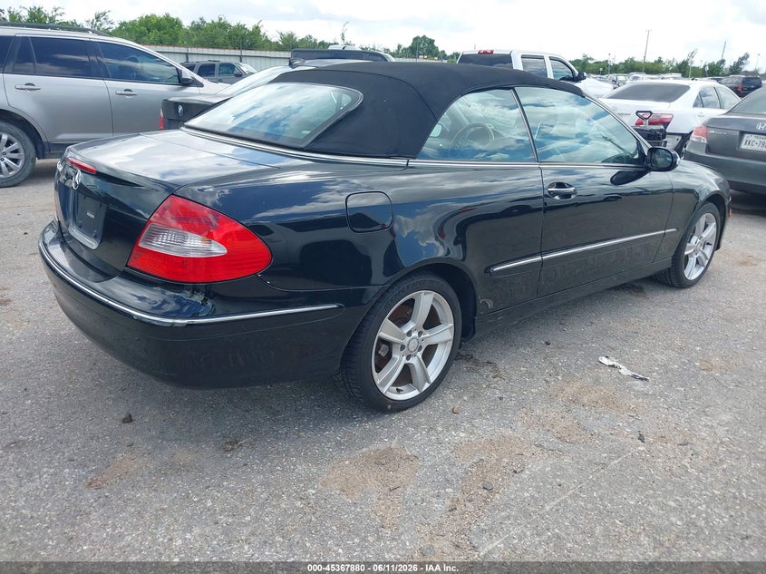 2008 Mercedes-benz Clk-class VIN WDBTK56F18F236454 IAAI salvage auction — RIGHT REAR, Original (Texas), sold $700 on 2026-07-08 (photo 4)