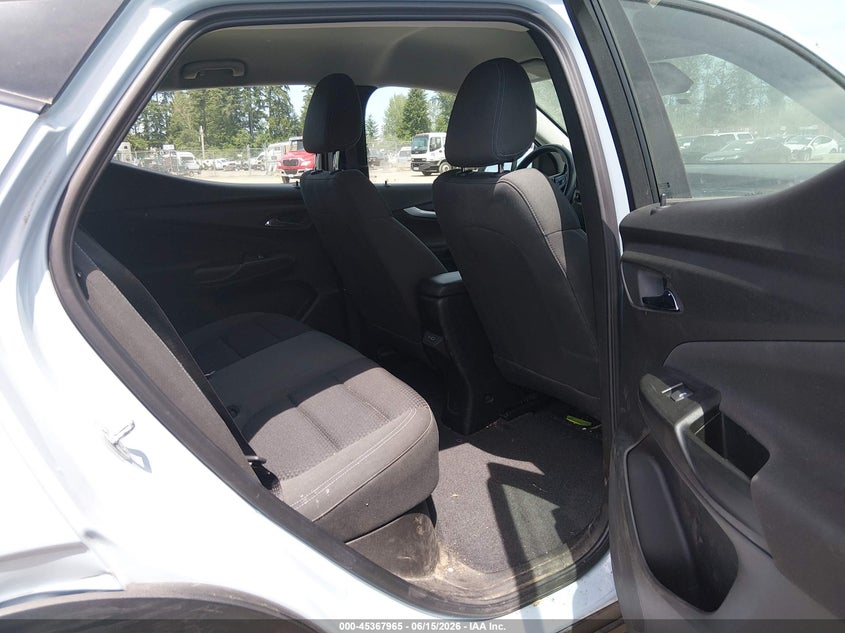 2023 Chevrolet Bolt euv VIN 1G1FY6S04P4157044 IAAI salvage auction — NORMAL WEAR, Salvage (Texas), sold $7,400 on 2026-07-30 (photo 8)