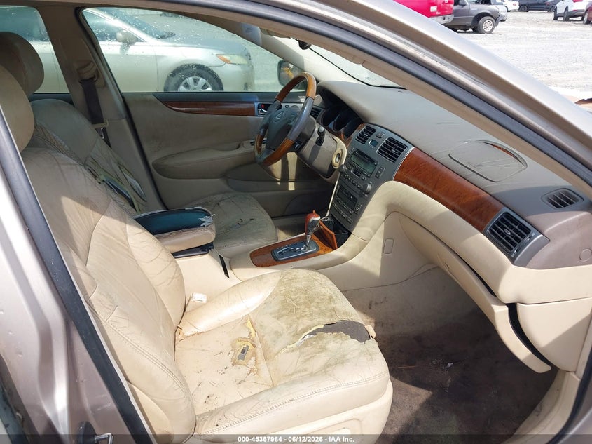 2005 Lexus Es 330 VIN JTHBA30G155075612 IAAI salvage auction — NORMAL WEAR, Repossession Paperwork (Georgia), sold $550 on 2026-07-13 (photo 5)