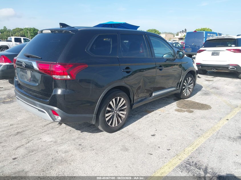 2020 Mitsubishi Outlander VIN JA4AD2A37LZ006742 IAAI salvage auction — SIDE, Salvage Title, sold $3,000 on 2026-07-23 (photo 4)