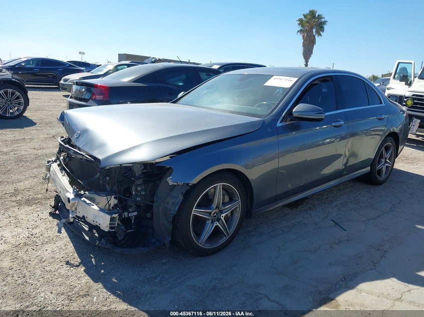 2018 Mercedes-benz VIN WDDZF4JB6JA325511 IAAI salvage auction — RIGHT FRONT, Salvage Title, sold $3,950 on 2026-07-29 (photo 2)