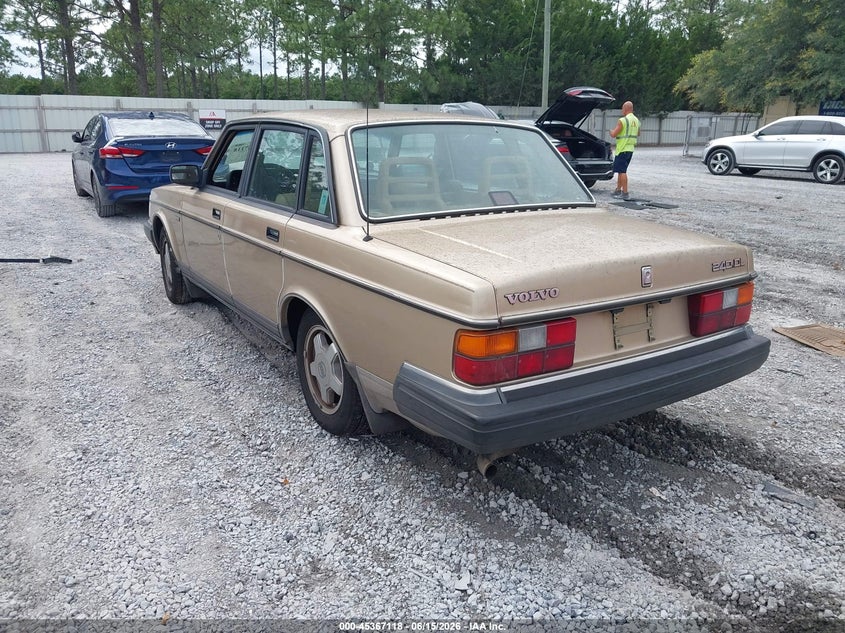 1990 Volvo 240 VIN YV1AA8841L1393541 IAAI salvage auction — NORMAL WEAR, Clear (Florida), sold $300 on 2026-08-06 (photo 3)