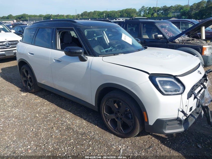 2025 Mini Countryman VIN WMZ23GA0XS7S64280 IAAI salvage auction — FRONT END, Salvage Title, sold $15,150 on 2026-08-18 (photo 1)
