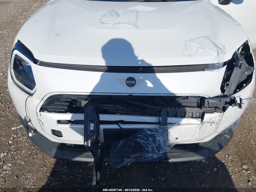 2025 Mini Countryman VIN WMZ23GA0XS7S64280 IAAI salvage auction — FRONT END, Salvage Title, sold $15,150 on 2026-08-18 (photo 6)