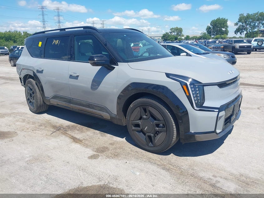 2026 Kia Ev9 VIN 5XYAEFS51TG017387 — IAAI salvage auction photo