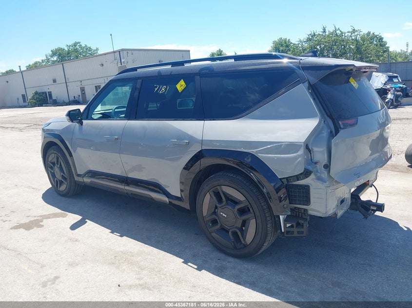 2026 Kia Ev9 VIN 5XYAEFS51TG017387 IAAI salvage auction — REAR END, Salvage (Illinois), sold $35,500 on 2026-08-13 (photo 3)