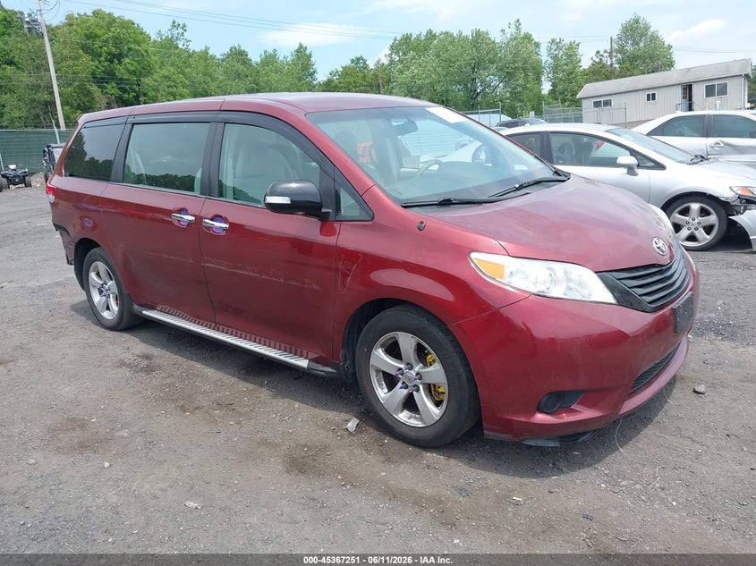 2014 Toyota Sienna VIN 5TDZK3DC2ES505680 IAAI salvage auction — FRONT & REAR, Salvage Title, sold $1,350 on 2026-07-21 (photo 1)