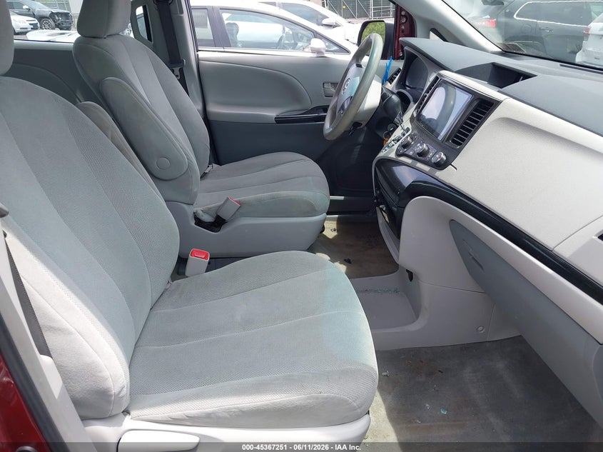 2014 Toyota Sienna VIN 5TDZK3DC2ES505680 IAAI salvage auction — FRONT & REAR, Salvage Title, sold $1,350 on 2026-07-21 (photo 5)