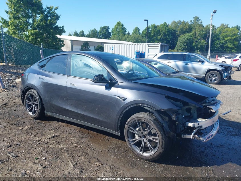 2025 Tesla Model y VIN 7SAYGDED1SF270640 IAAI salvage auction — FRONT END, Salvage Title, sold $9,650 on 2026-07-27 (photo 1)