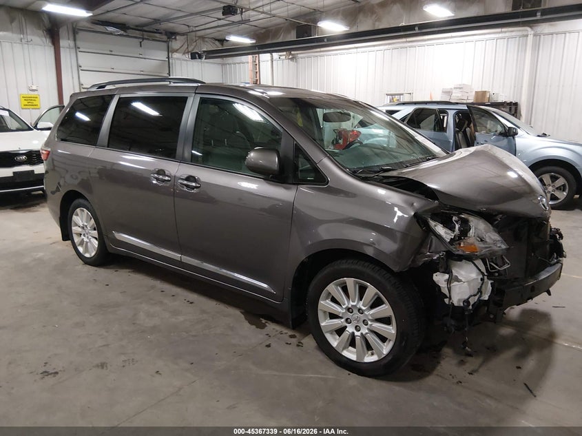 2015 Toyota Sienna VIN 5TDDK3DC4FS127776 IAAI salvage auction — FRONT END, Salvage (Iowa), sold $25 on 2026-07-28 (photo 1)