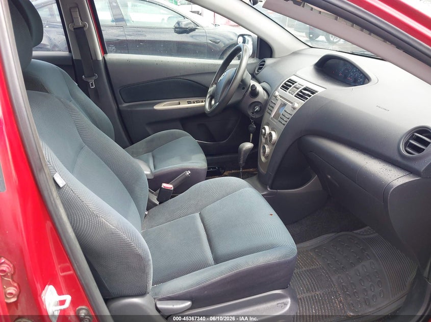 2011 Toyota Yaris VIN JTDBT4K30B1400796 IAAI salvage auction — NORMAL WEAR, Clear (Hawaii), sold $875 on 2026-07-14 (photo 5)
