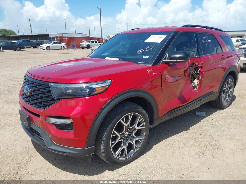 2023 Ford Explorer VIN 1FMSK7KH9PGB52824 IAAI salvage auction — LEFT SIDE, Original (Texas), sold $9,600 on 2026-07-29 (photo 2)