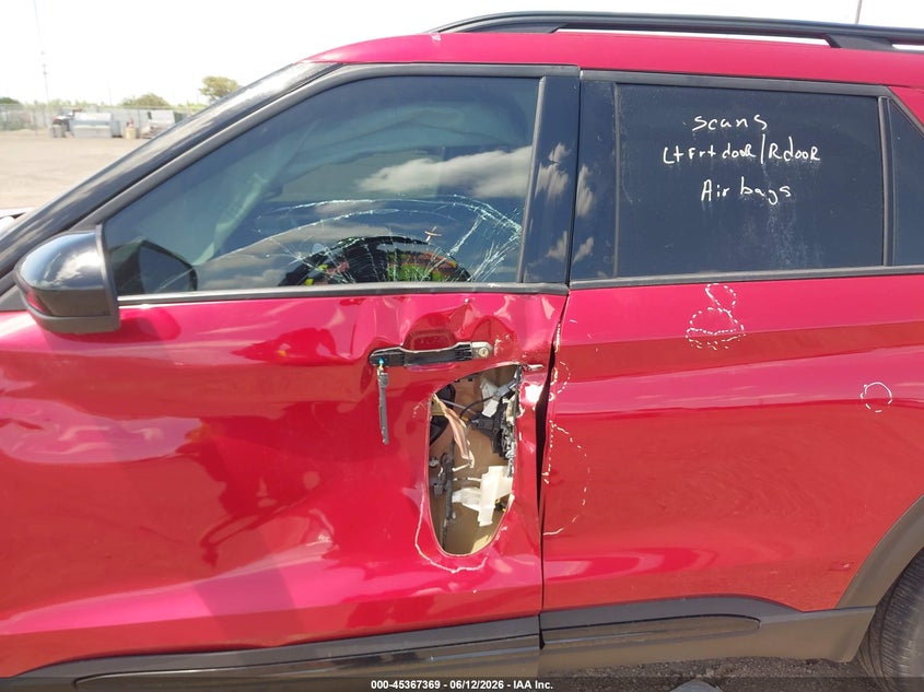 2023 Ford Explorer VIN 1FMSK7KH9PGB52824 IAAI salvage auction — LEFT SIDE, Original (Texas), sold $9,600 on 2026-07-29 (photo 6)