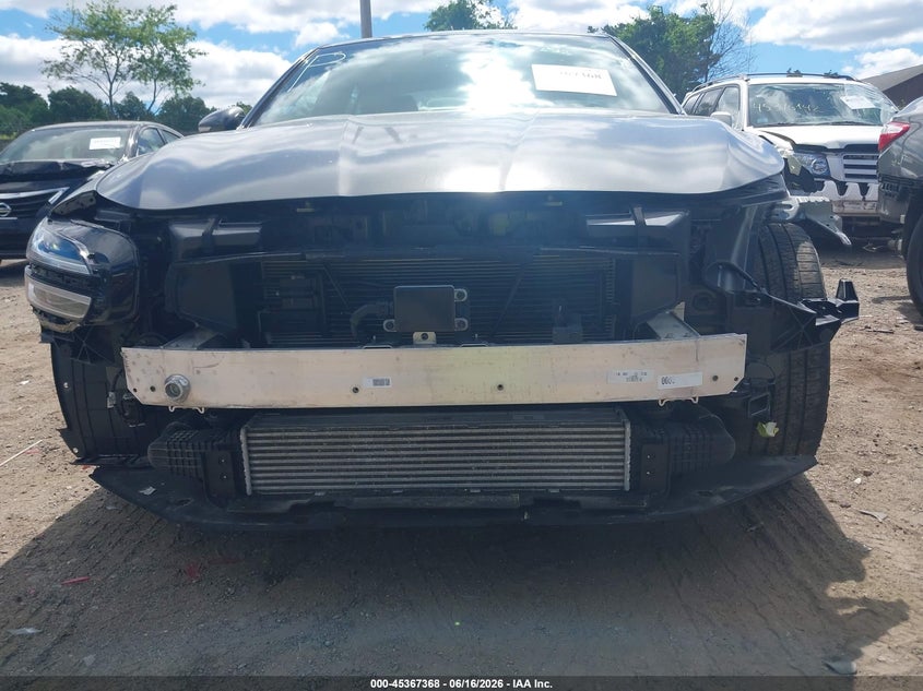 2022 Genesis G70 VIN KMTG14TE9NU082922 IAAI salvage auction — FRONT END, Salvage (Massachusetts), sold $9,750 on 2026-07-24 (photo 6)