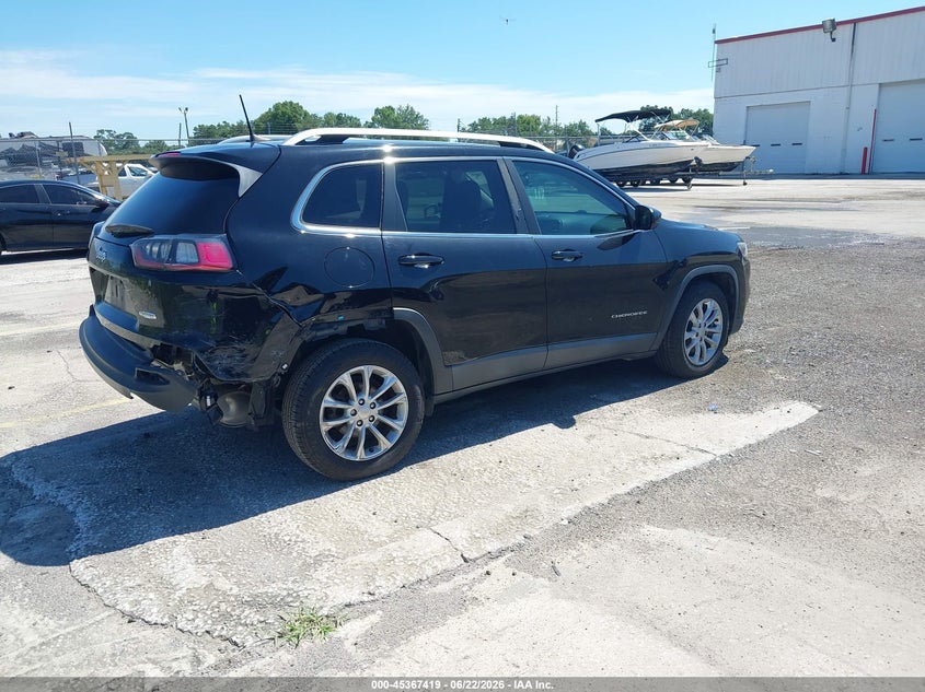 2019 Jeep Cherokee VIN 1C4PJLCB1KD147787 IAAI salvage auction — REAR END, Salvage Title, sold $2,200 on 2026-08-14 (photo 4)