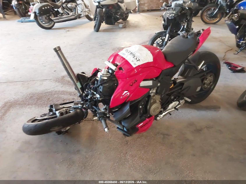 2024 Ducati Streetfighter VIN ZDMFAKWW5RB009152 IAAI salvage auction — FRONT & REAR, Salvage Title, sold $1,550 on 2026-08-11 (photo 2)