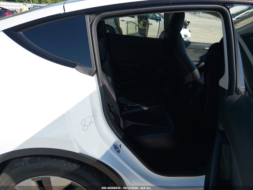 2023 Tesla Model y VIN 7SAYGDEE7PA024656 IAAI salvage auction — RIGHT SIDE, Wait Title, sold $15,725 on 2026-08-28 (photo 8)