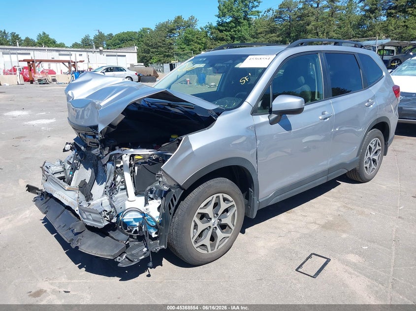 2022 Subaru Forester VIN JF2SKADC3NH425462 IAAI salvage auction — FRONT END, Mv-907A (New York), sold $925 on 2026-07-28 (photo 2)