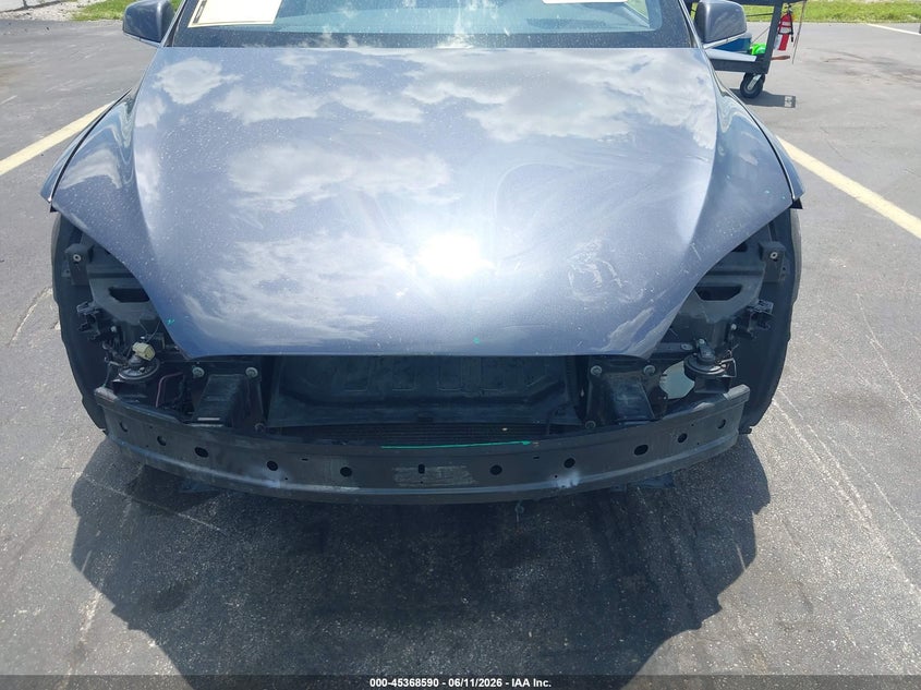 2016 Tesla Model x VIN 5YJXCBE20GF015525 IAAI salvage auction — FRONT END, Rebuildable (Florida), sold $4,800 on 2026-07-09 (photo 6)
