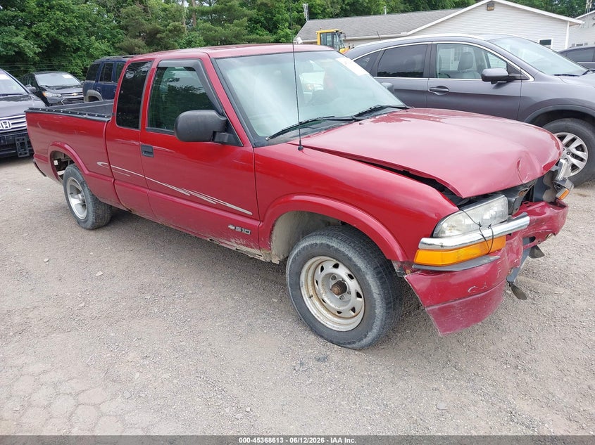 2000 Chevrolet S-10 pickup VIN 1GCCS1955Y8220193 IAAI salvage auction — FRONT END, Salvage (Ohio), sold $275 on 2026-07-06 (photo 1)